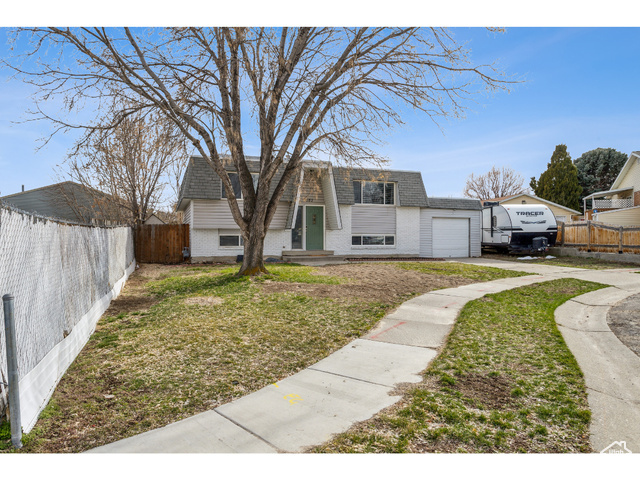 Property Photo: 3683 W Atlanta Cir UT 84084