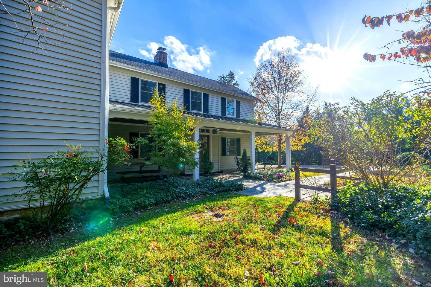 Property Photo: 11611 Stuart Mill Road VA 22124