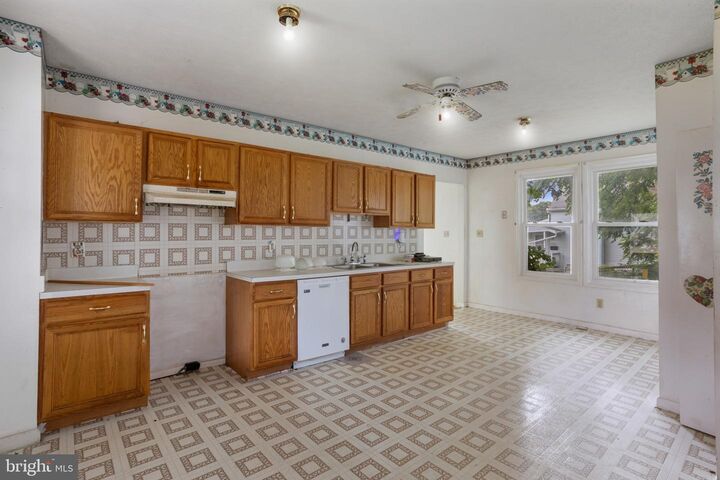 Property Photo: 626 Maryland Avenue MD 21740