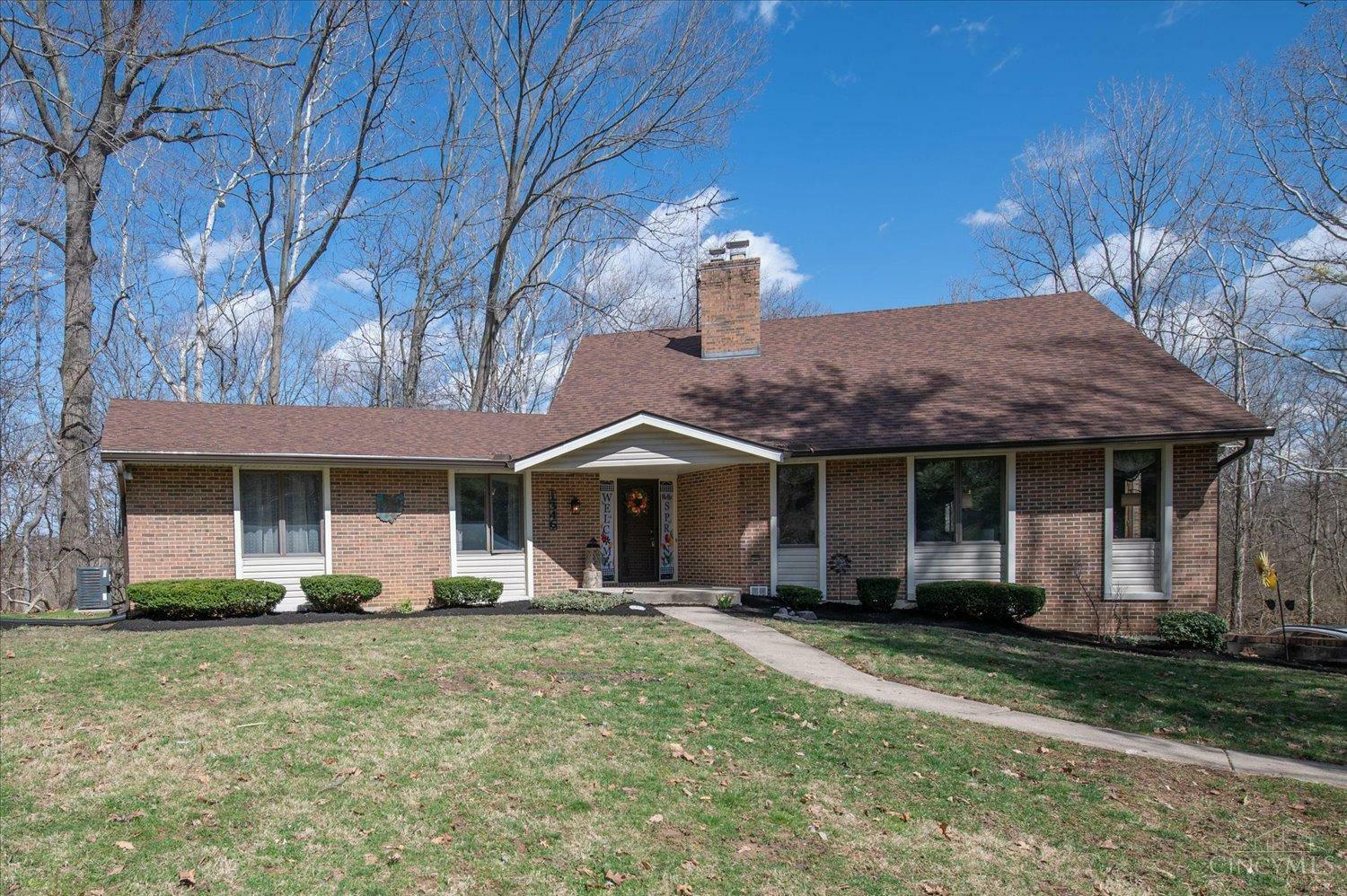 Property Photo: 1346 Carriage Court OH 45013