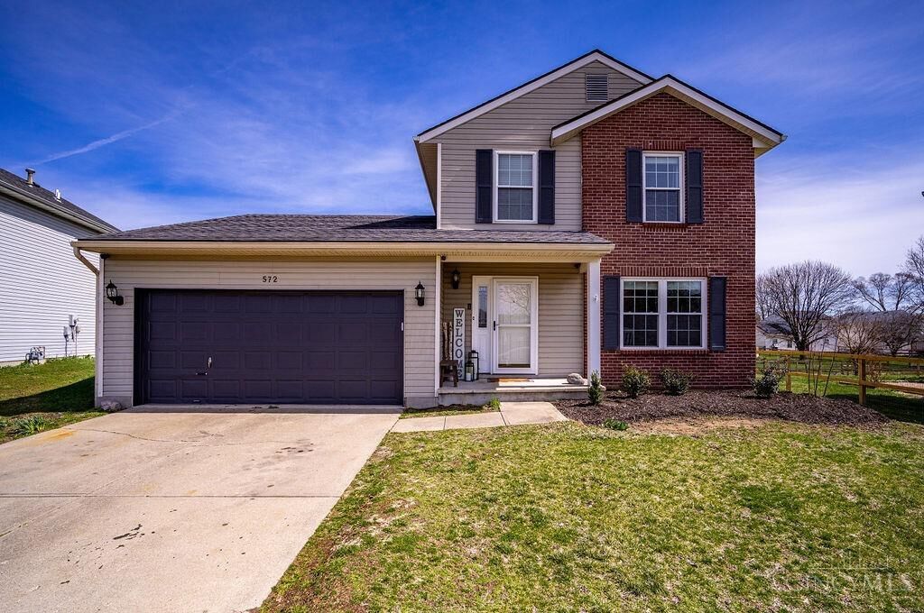 Property Photo: 572 Pine Hill Place OH 45067