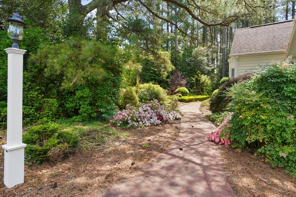 Property Photo: 10396 Highland Ct VA 23350
