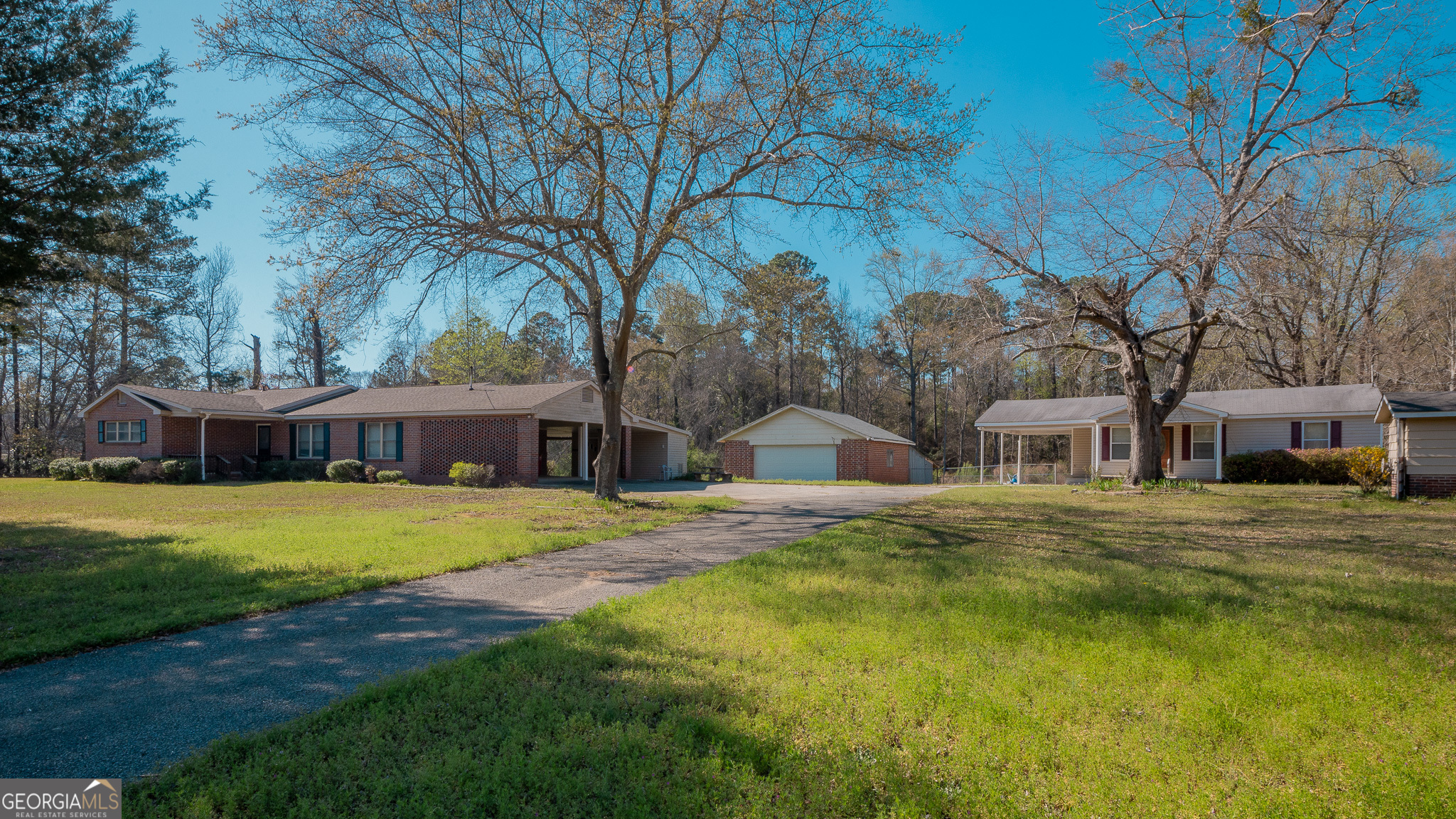 4879 Columbus Road  Macon GA 31206 photo