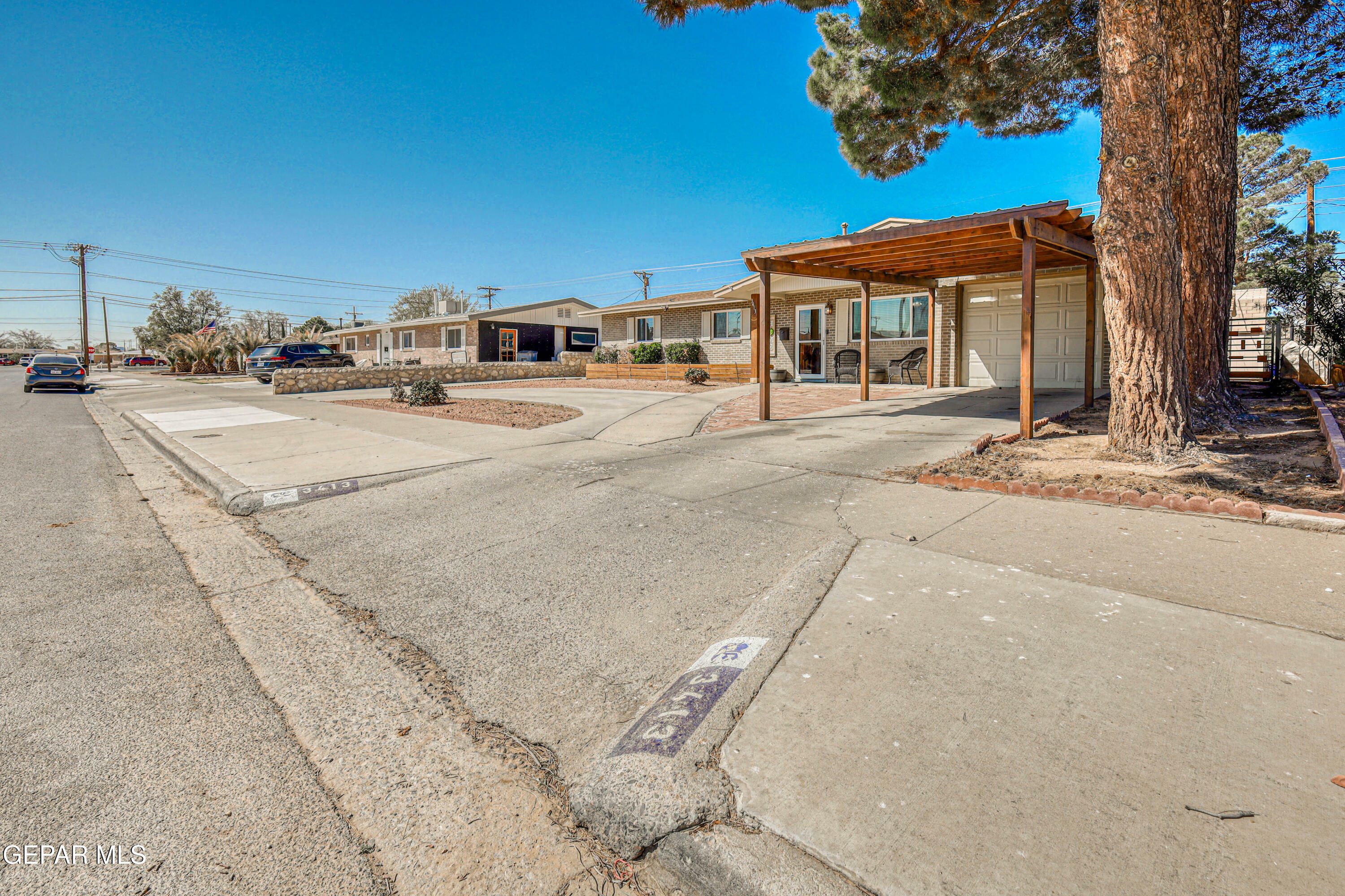 Property Photo: 3413 Aberdeen Street TX 79925