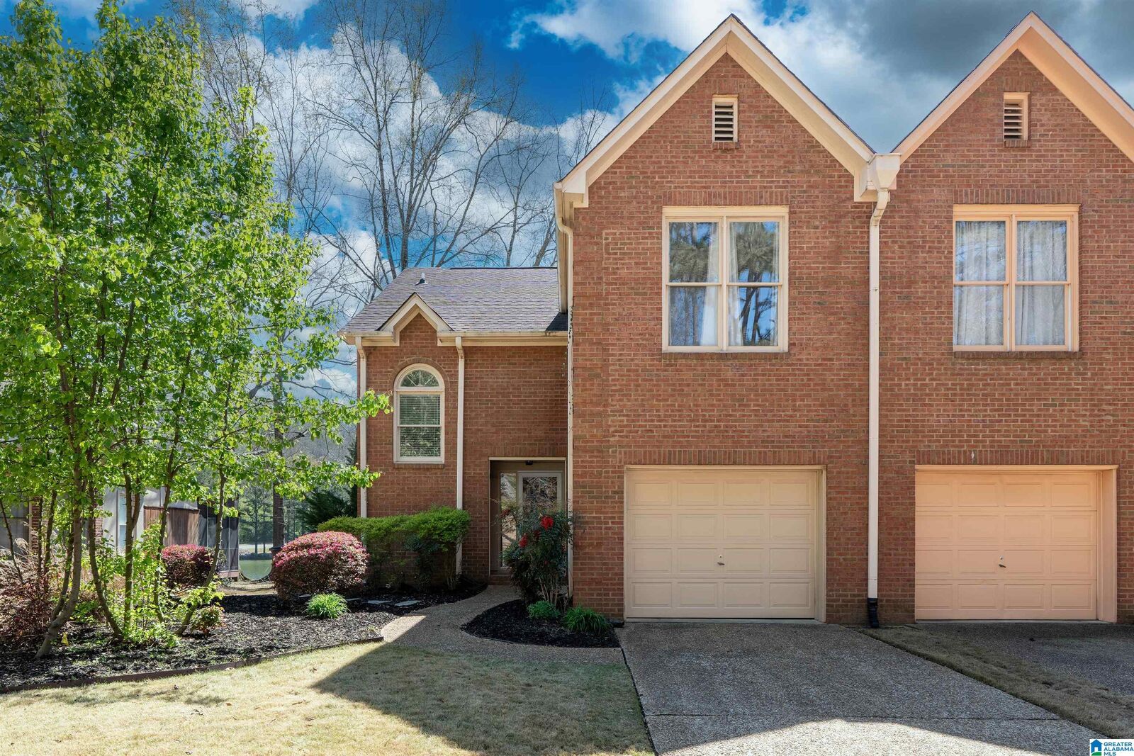 Property Photo: 4534 Lake Valley Drive AL 35244