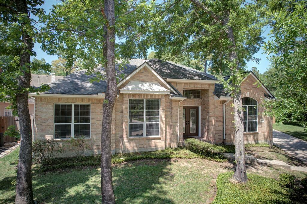 Property Photo: 69 N Peaceful Canyon Circle TX 77381