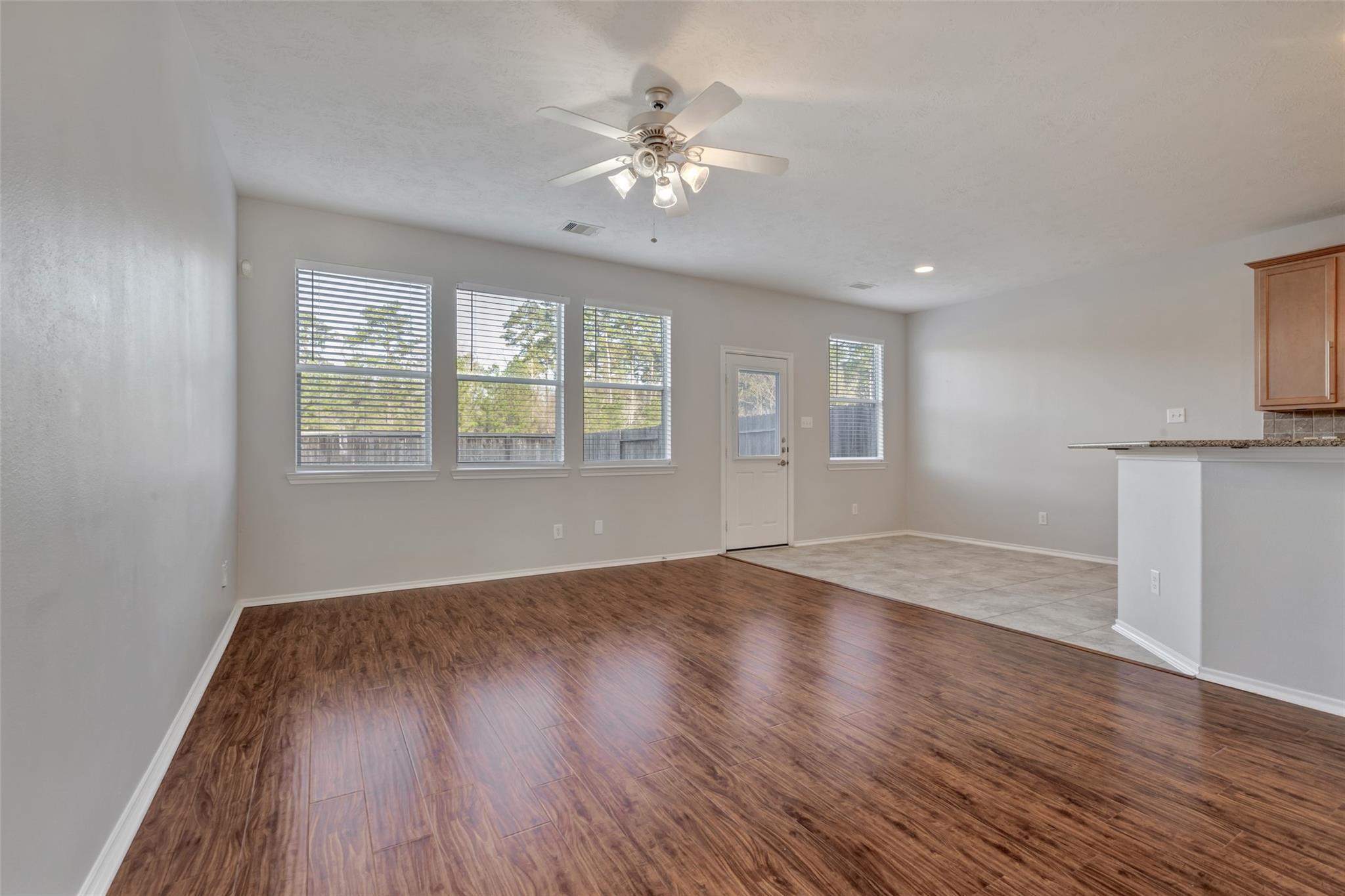 Property Photo: 227 Bloomhill Place TX 77354