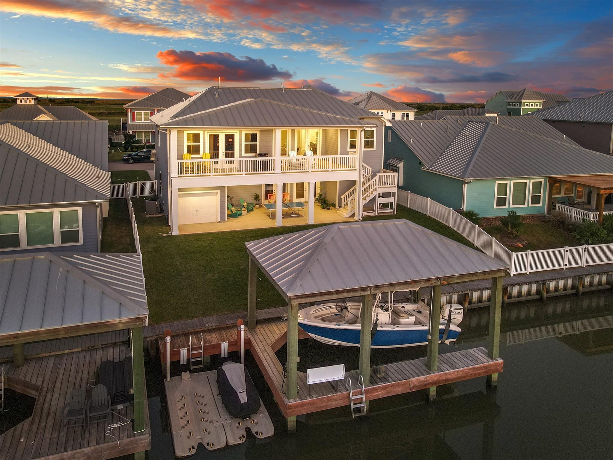 Property Photo: 5230 Brigantine Cay Court TX 77590