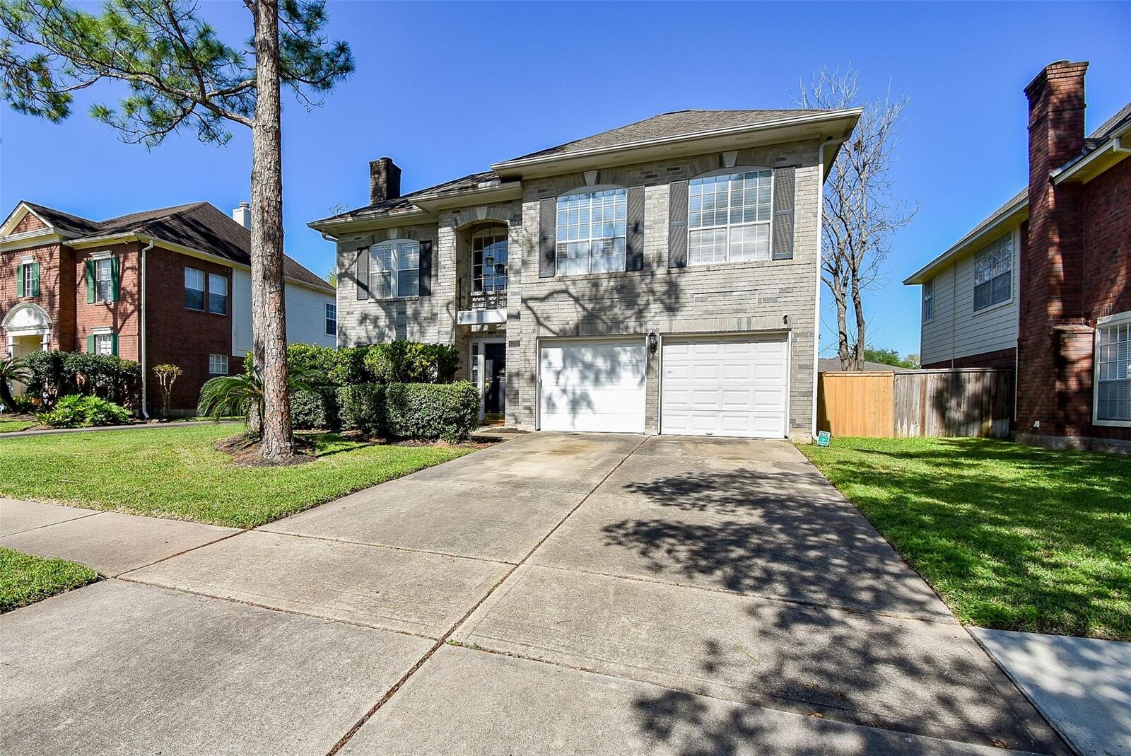 Property Photo:  1207 Green Knoll Drive  TX 77479 