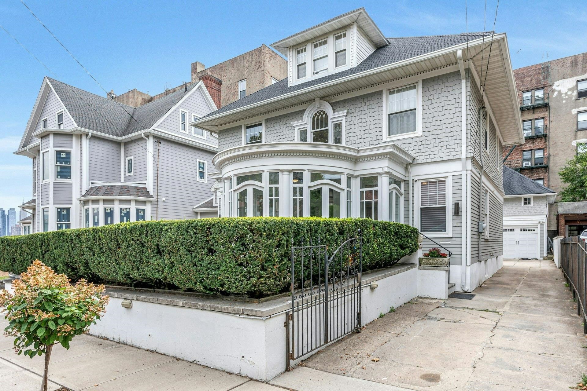 7--9 Clifton Terrace  Weehawken NJ 07086 photo