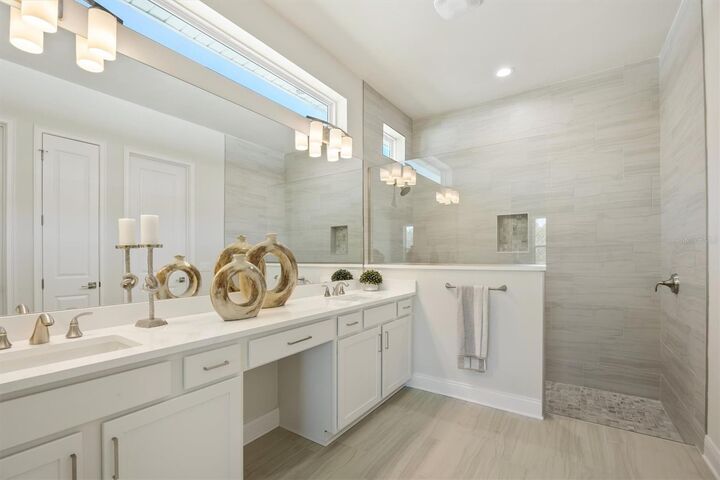 Property Photo:  3516 SW 120th Terrace  FL 32608 