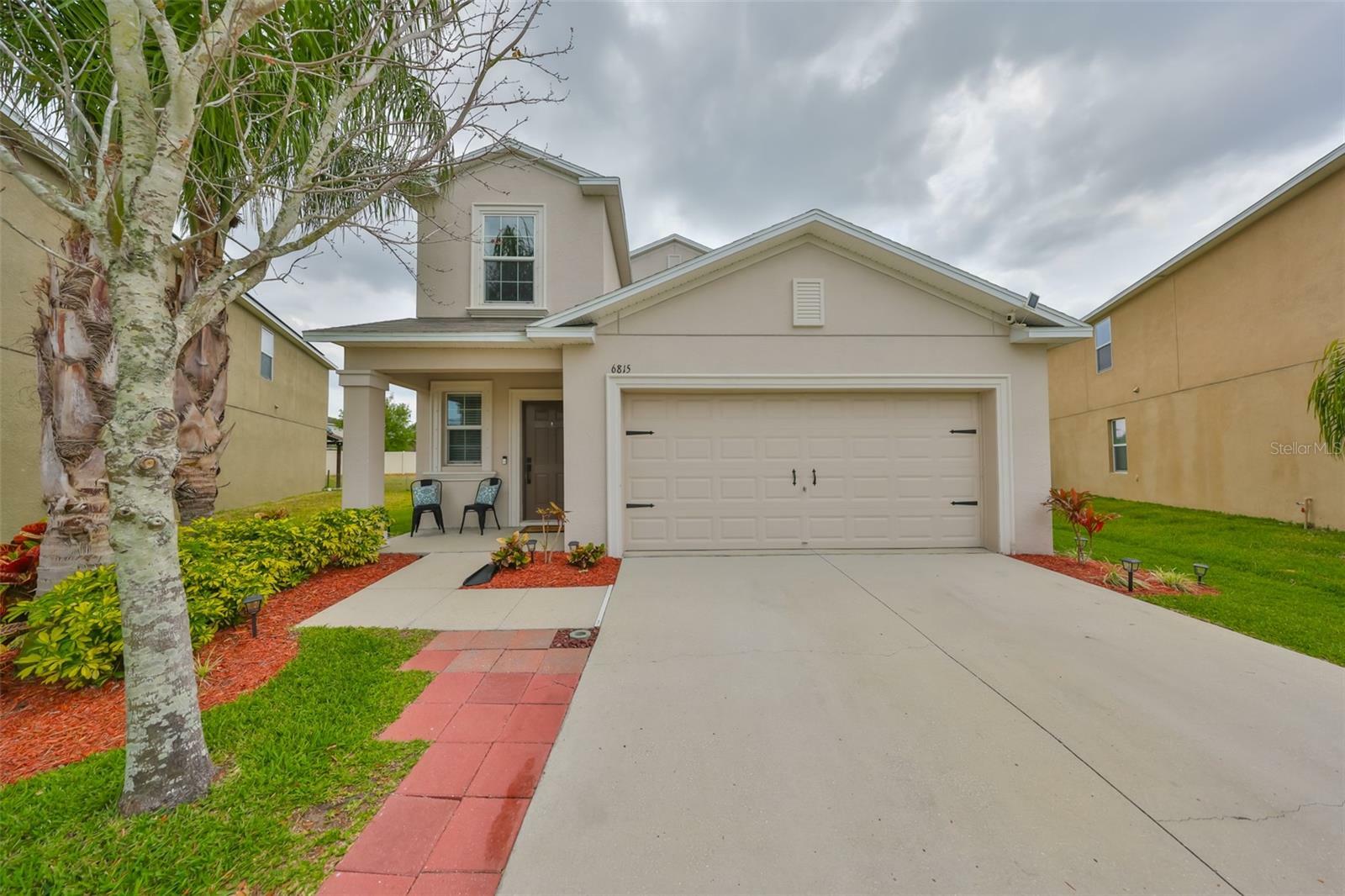 Property Photo: 6815 Blue Moon Way FL 33573