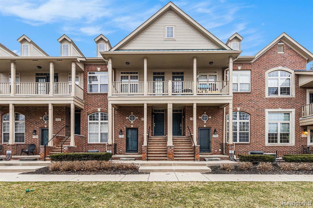 156 Sandy Lane  Walled Lake MI 48390 3528 photo