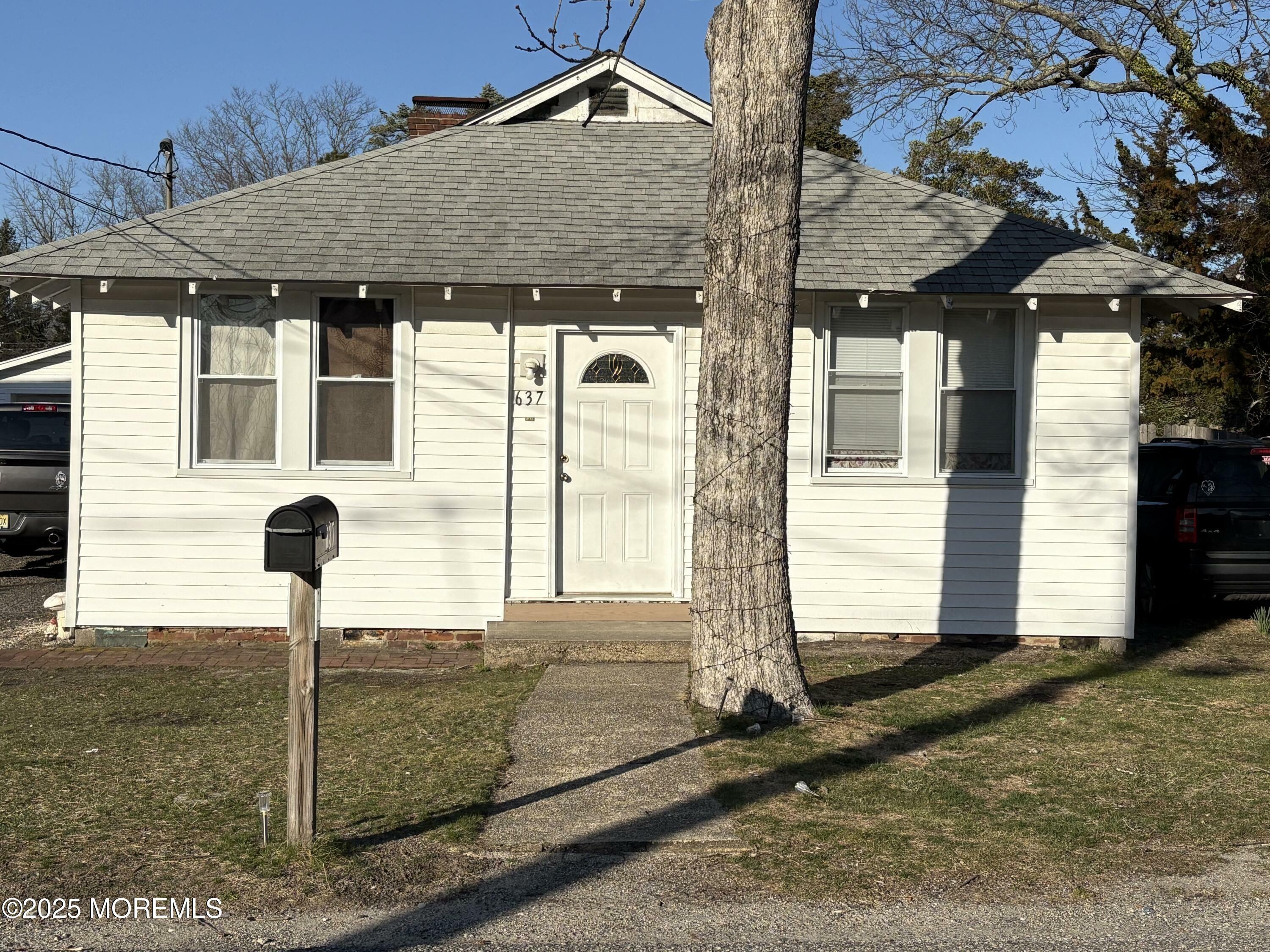 637 Barnegat Boulevard  Beachwood NJ 08722 photo