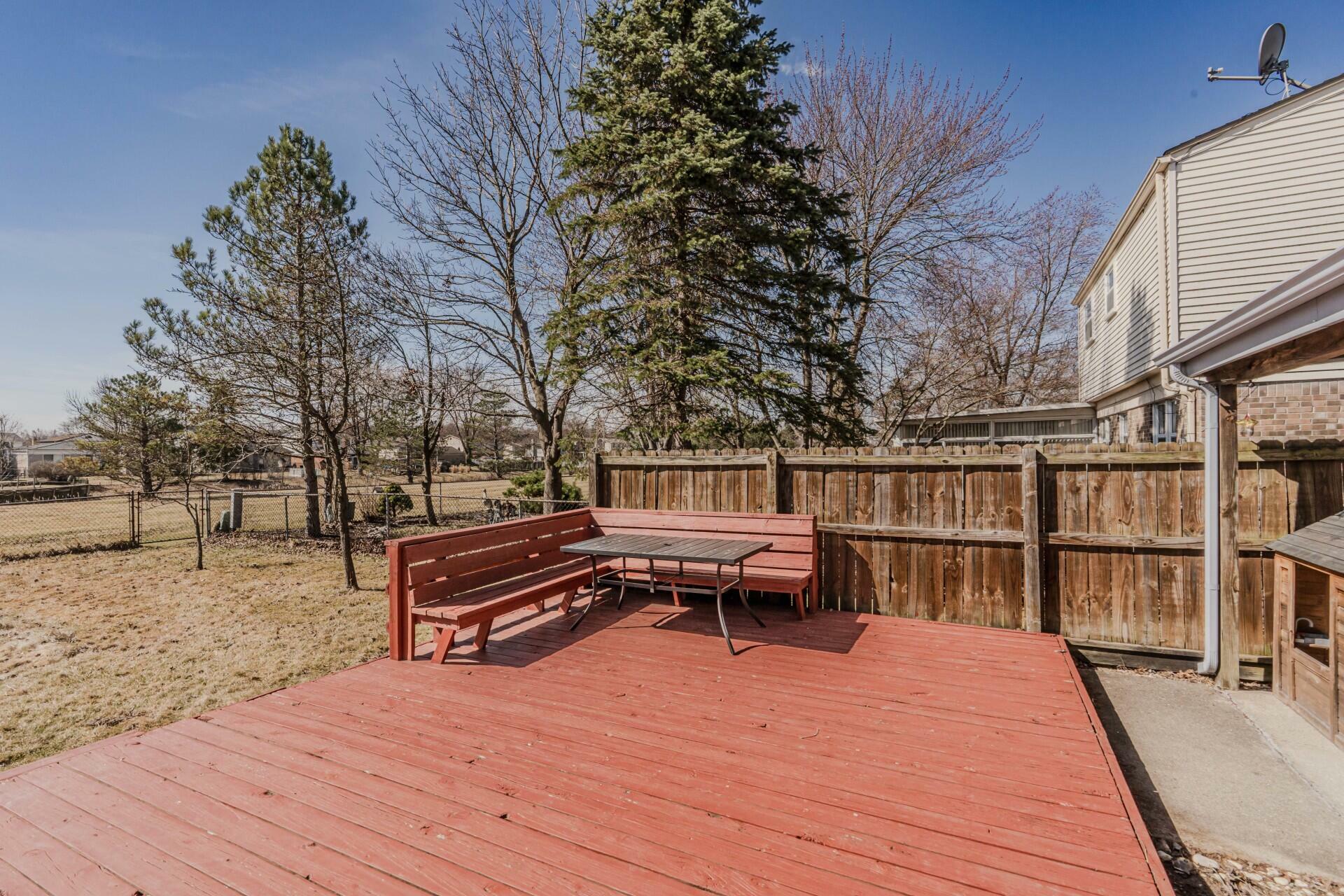 Property Photo: 1084 Kings Court MI 48188