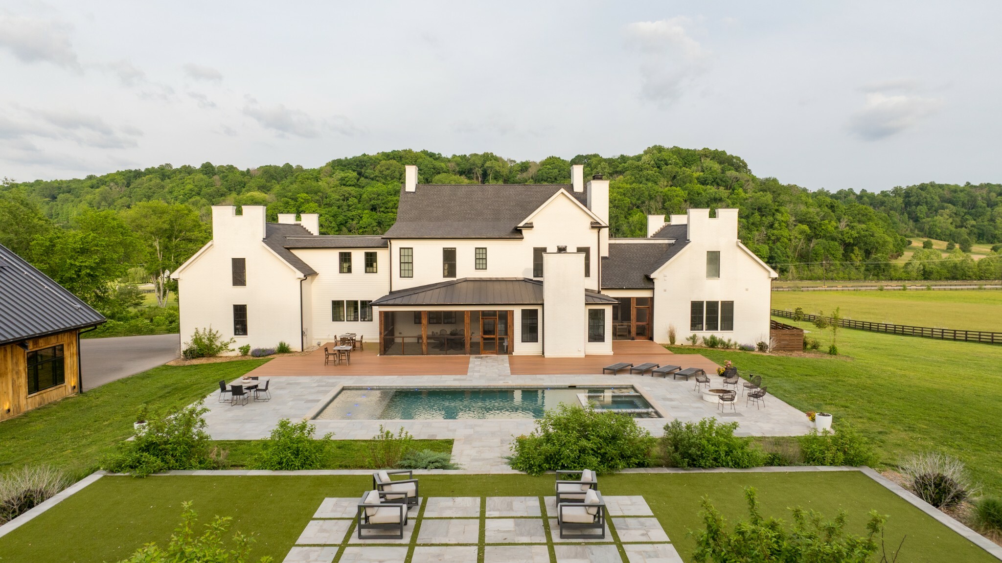 Property Photo: 5495 Leipers Creek Rd TN 37064