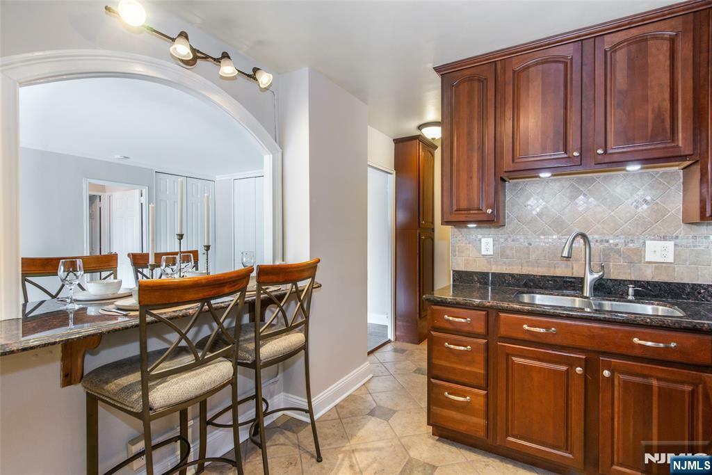 Property Photo: 2077 Center Avenue 5K NJ 07024