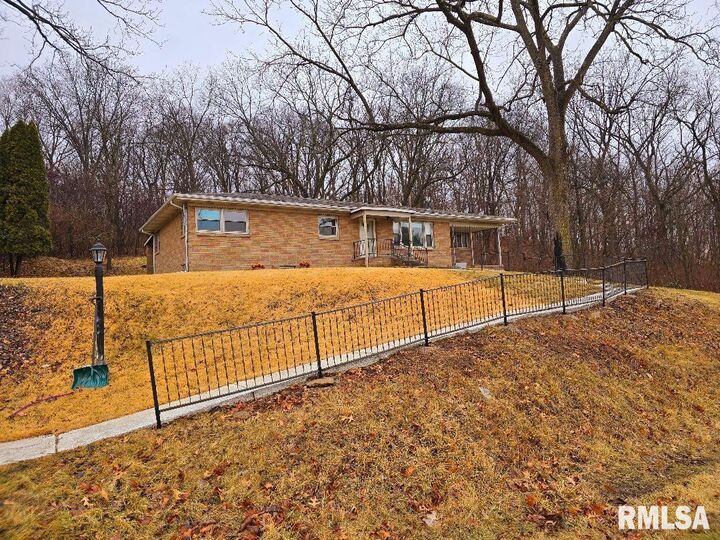 26824 County Highway 27  Canton IL 61520 photo