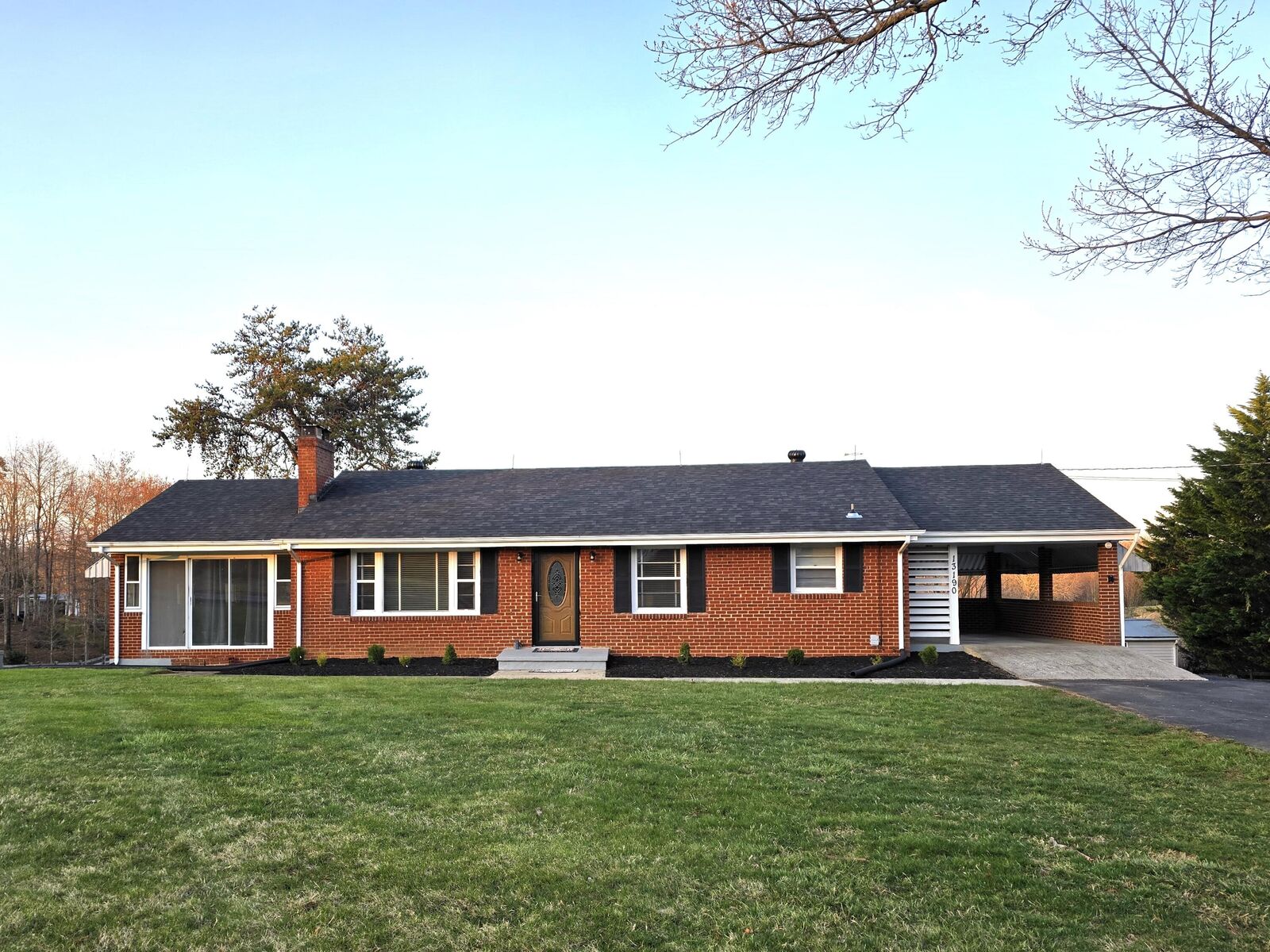 Property Photo: 13190 Stewartsville Rd VA 24095