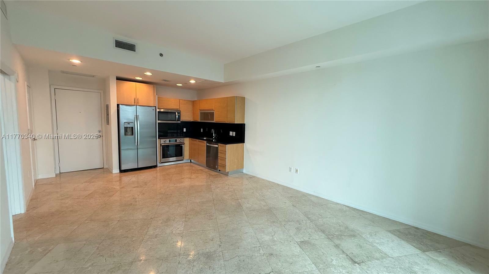 Property Photo: 950 Brickell Bay Dr 4209 FL 33131