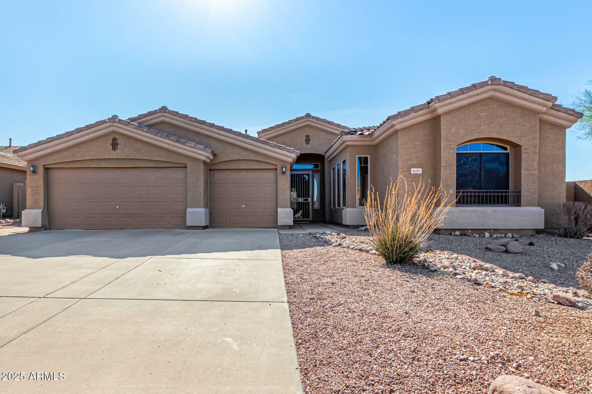8211 E Apache Plumb Drive  Gold Canyon AZ 85118 photo