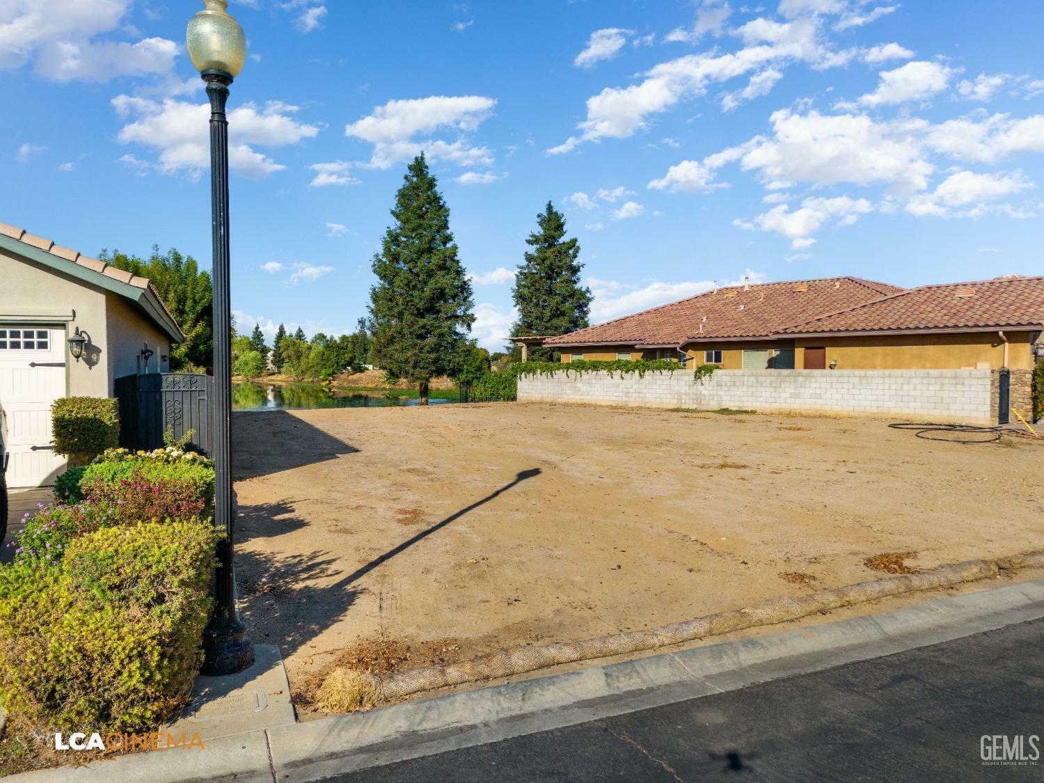 Property Photo: 6414 Bellorita Drive CA 93306
