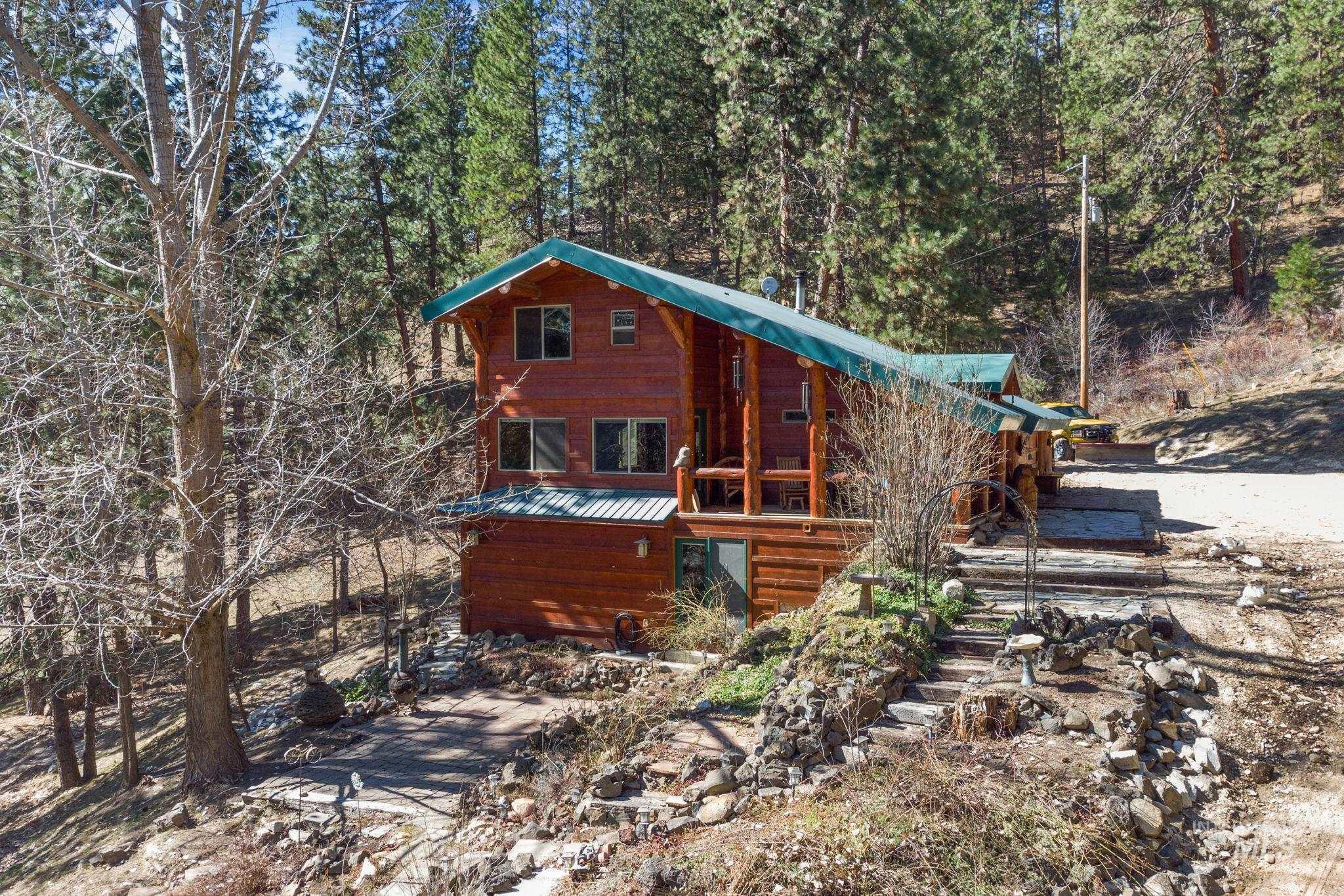 Property Photo:  32 Leprechaun Ln  ID 83716 