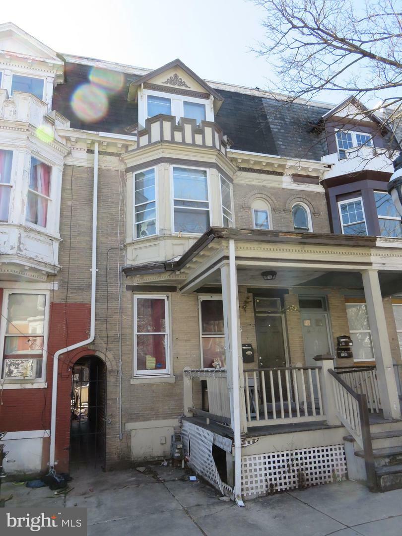 Property Photo: 628 W Princess Street PA 17401