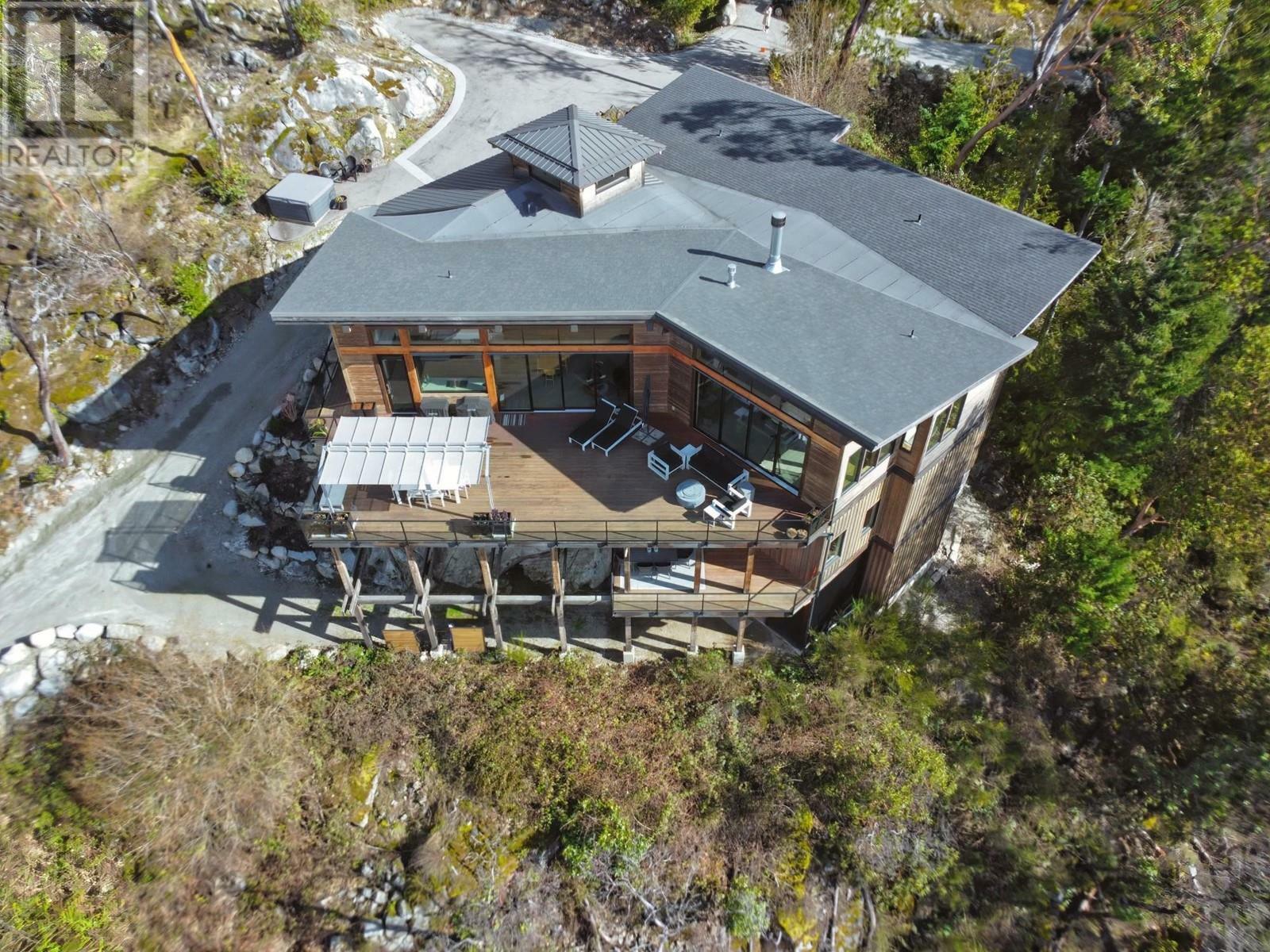 Photo de la propriété: 10706 Wood Bay Ridge Road BC V7Z 1B8