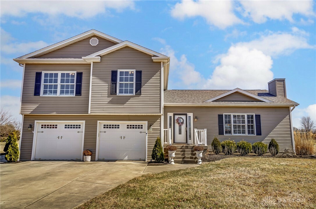 Property Photo: 3040 Windy Ridge Drive OH 45502