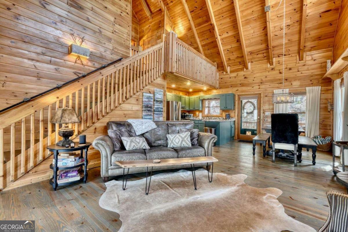 Property Photo: 879 Mill Stone Mountain GA 30513