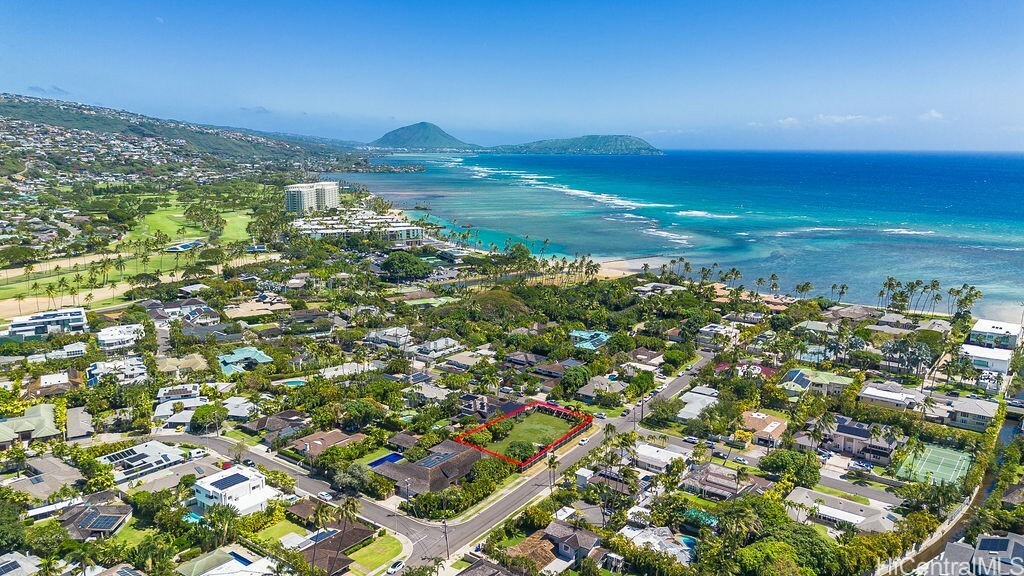 Property Photo: 4804 Aukai Avenue HI 96816