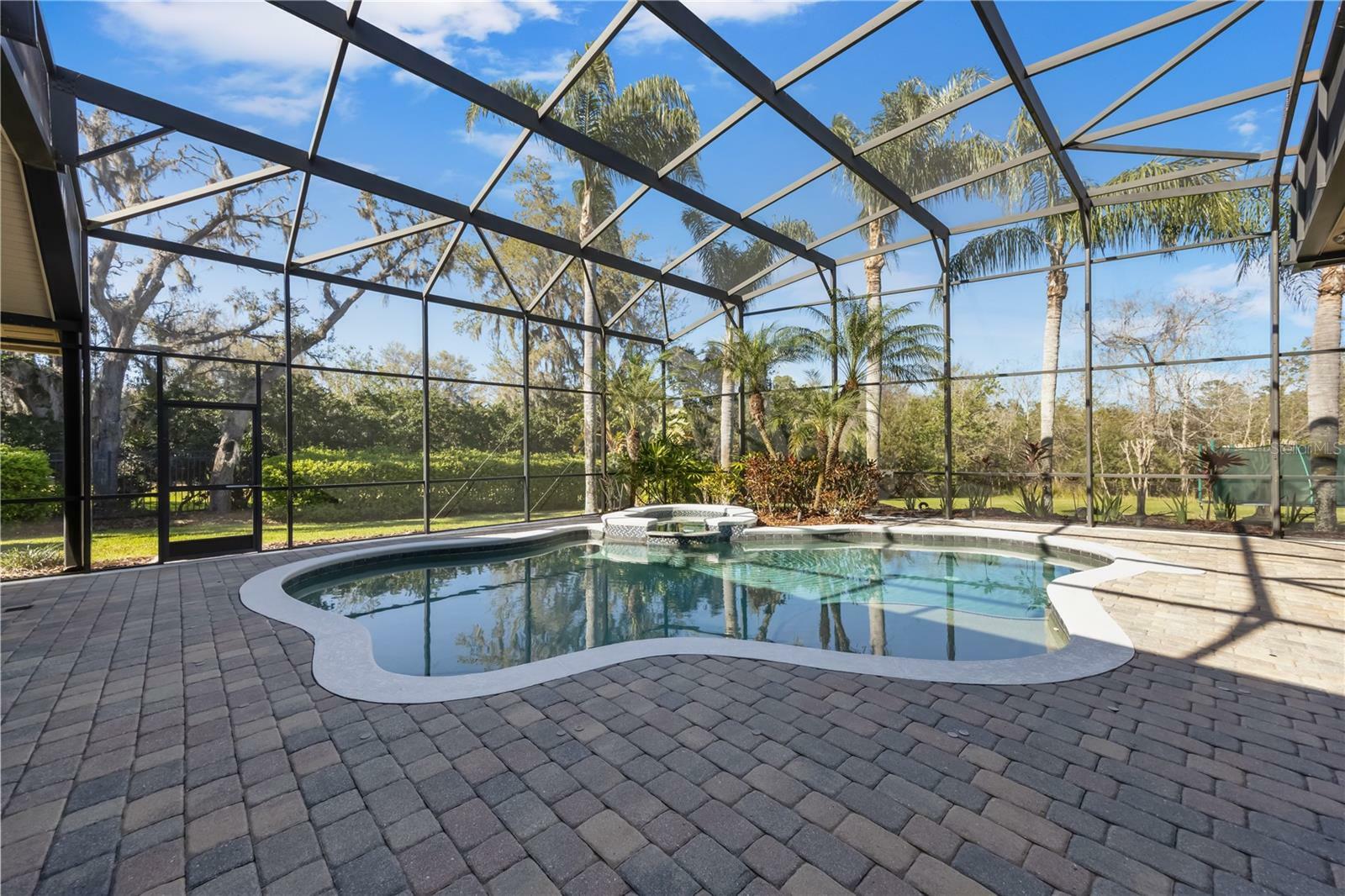 Property Photo: 743 Mills Estate Place FL 32766