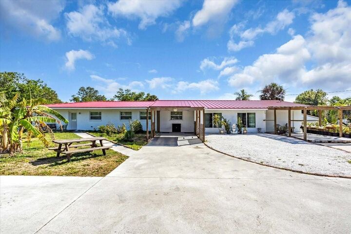 Property Photo:  2211 Englewood Road  FL 34223 