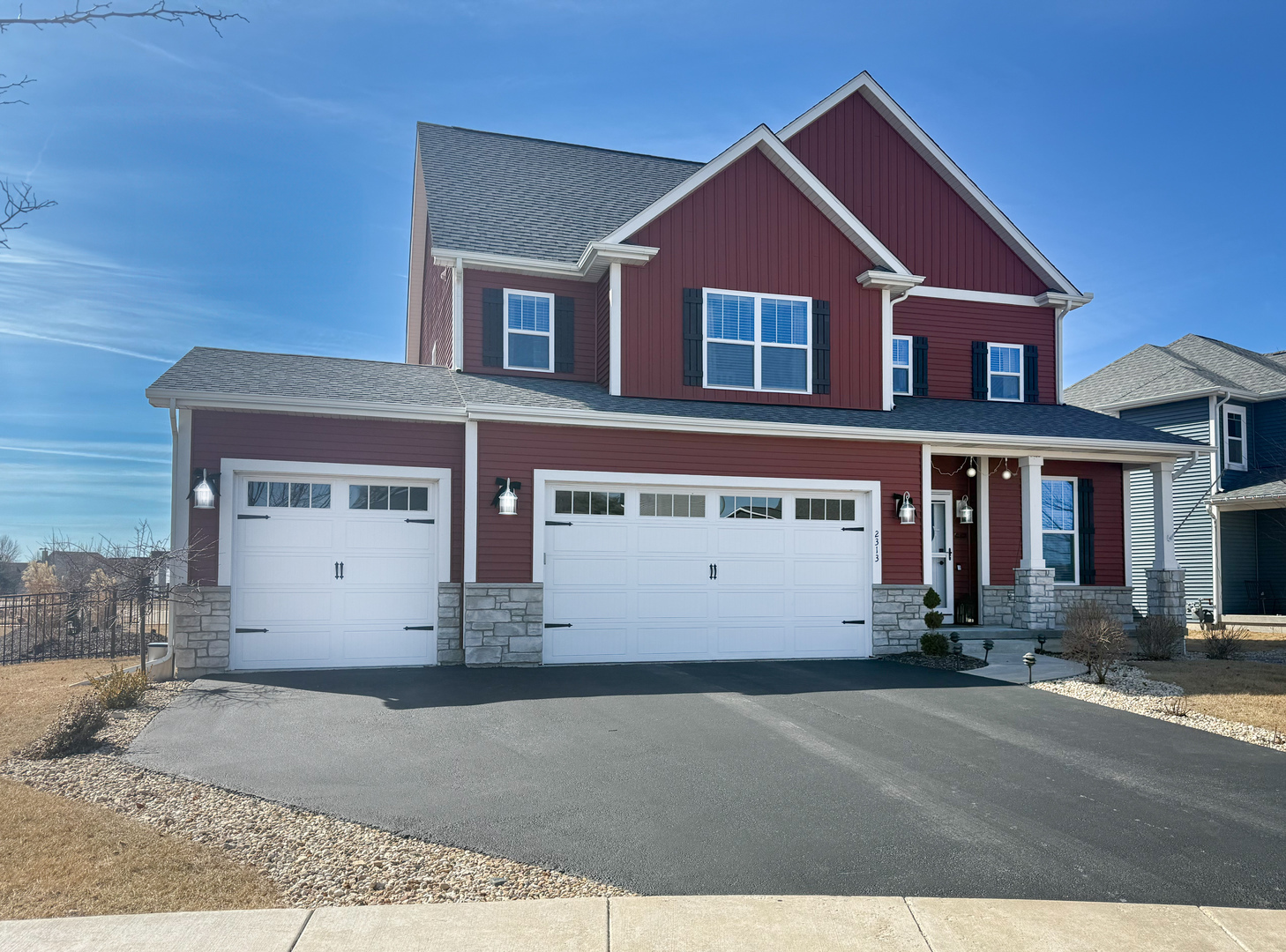Property Photo: 2313 Coventry Circle IL 60178