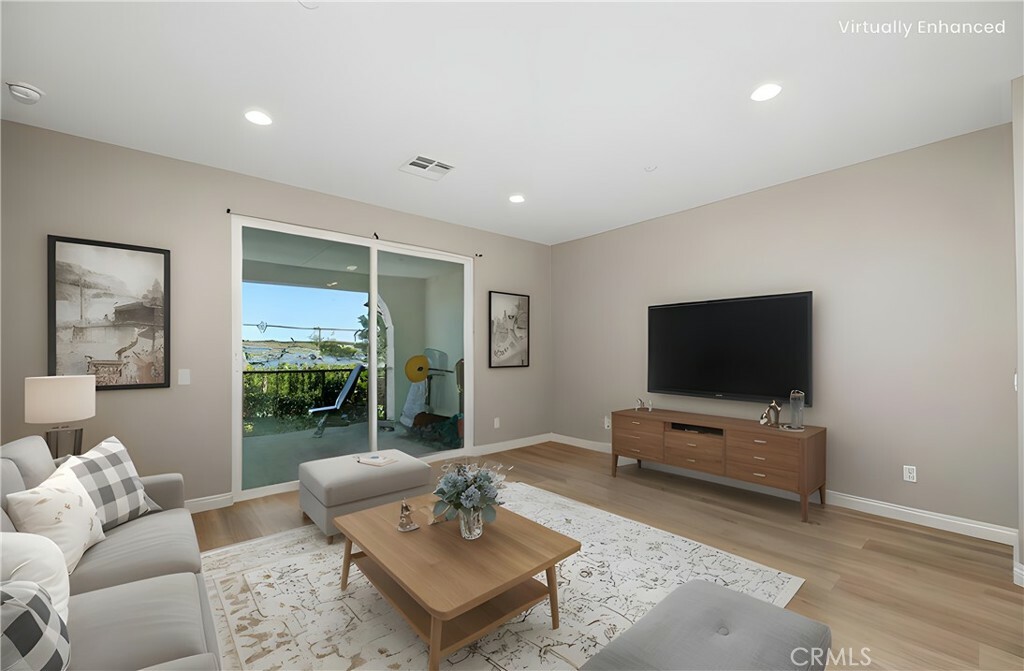 Property Photo:  11118 Bunker Lane  CA 90604 