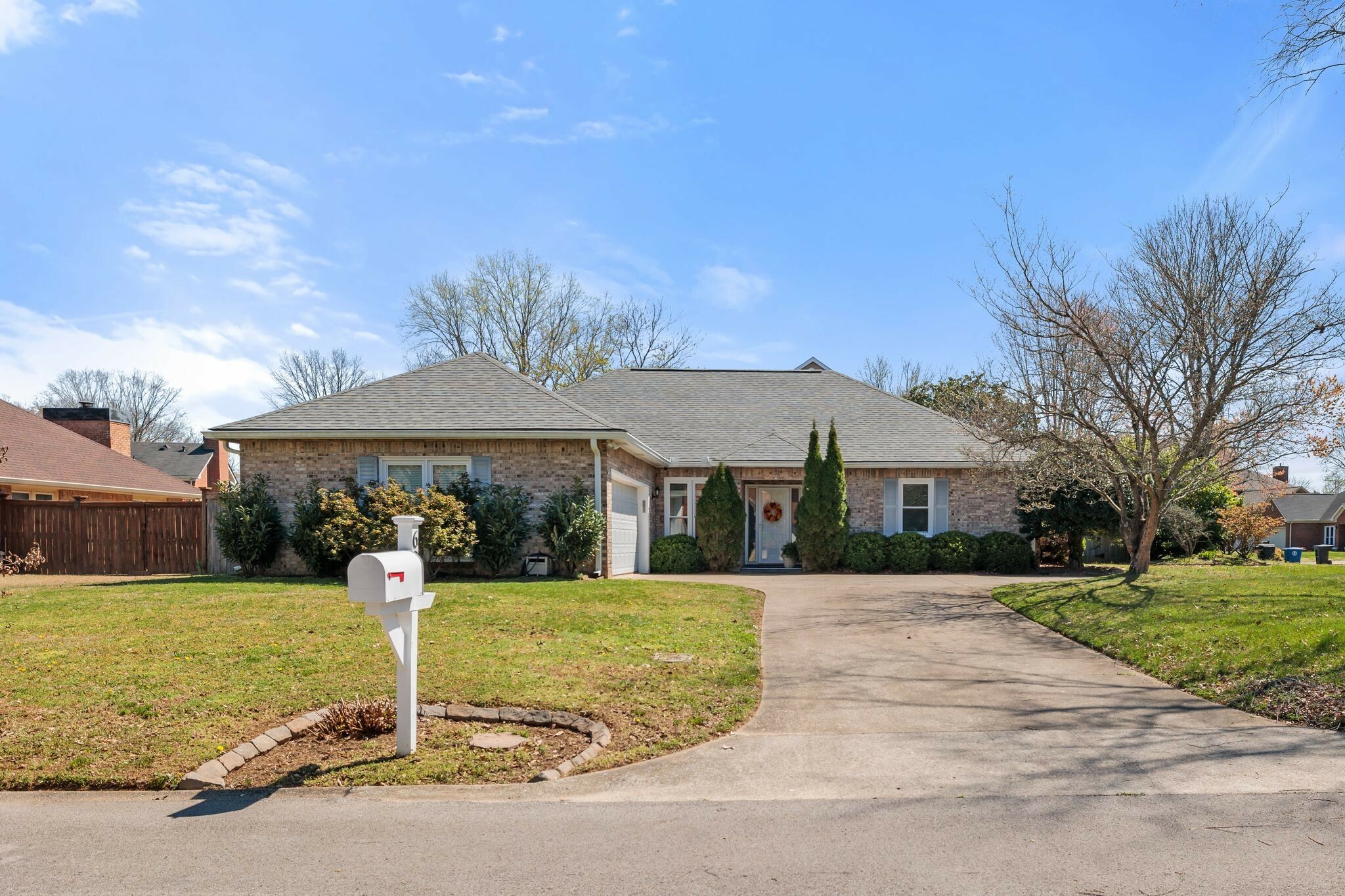 Property Photo: 600 Hunt Ct TN 37064