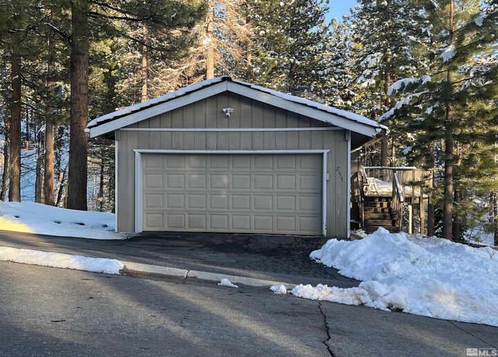 Property Photo: 255 Sherwood Court NV 89449