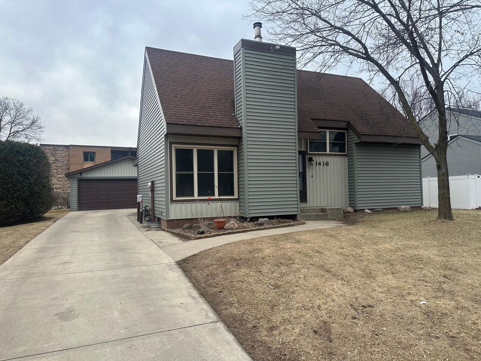 Property Photo:  1416 Northway Court  MN 56303 