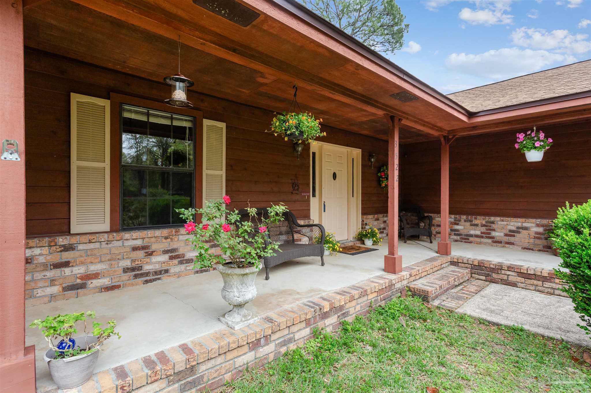 Property Photo: 3522 Sweet Bay Dr FL 32571