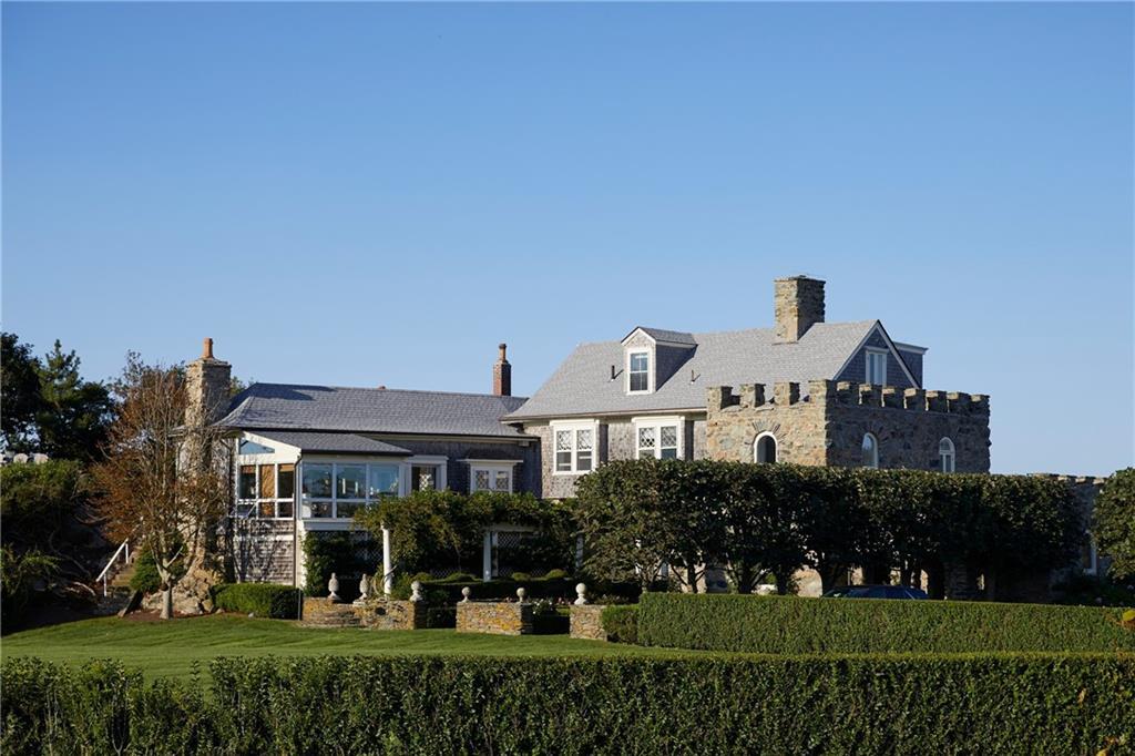 Property Photo:  6 Price'S Cove Avenue  RI 02840 