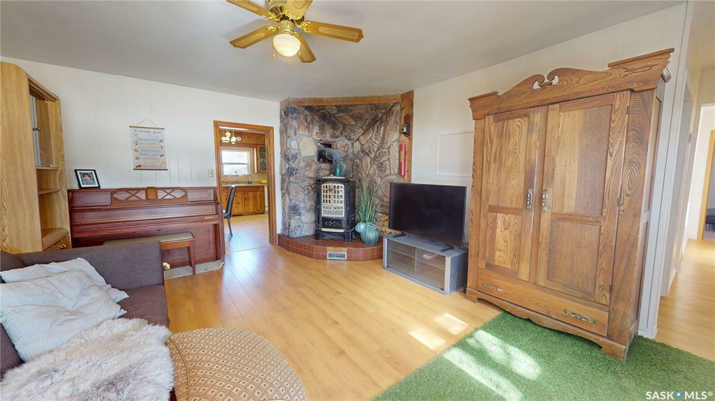 Property Photo: 221 2nd Street SK S0G 3C0