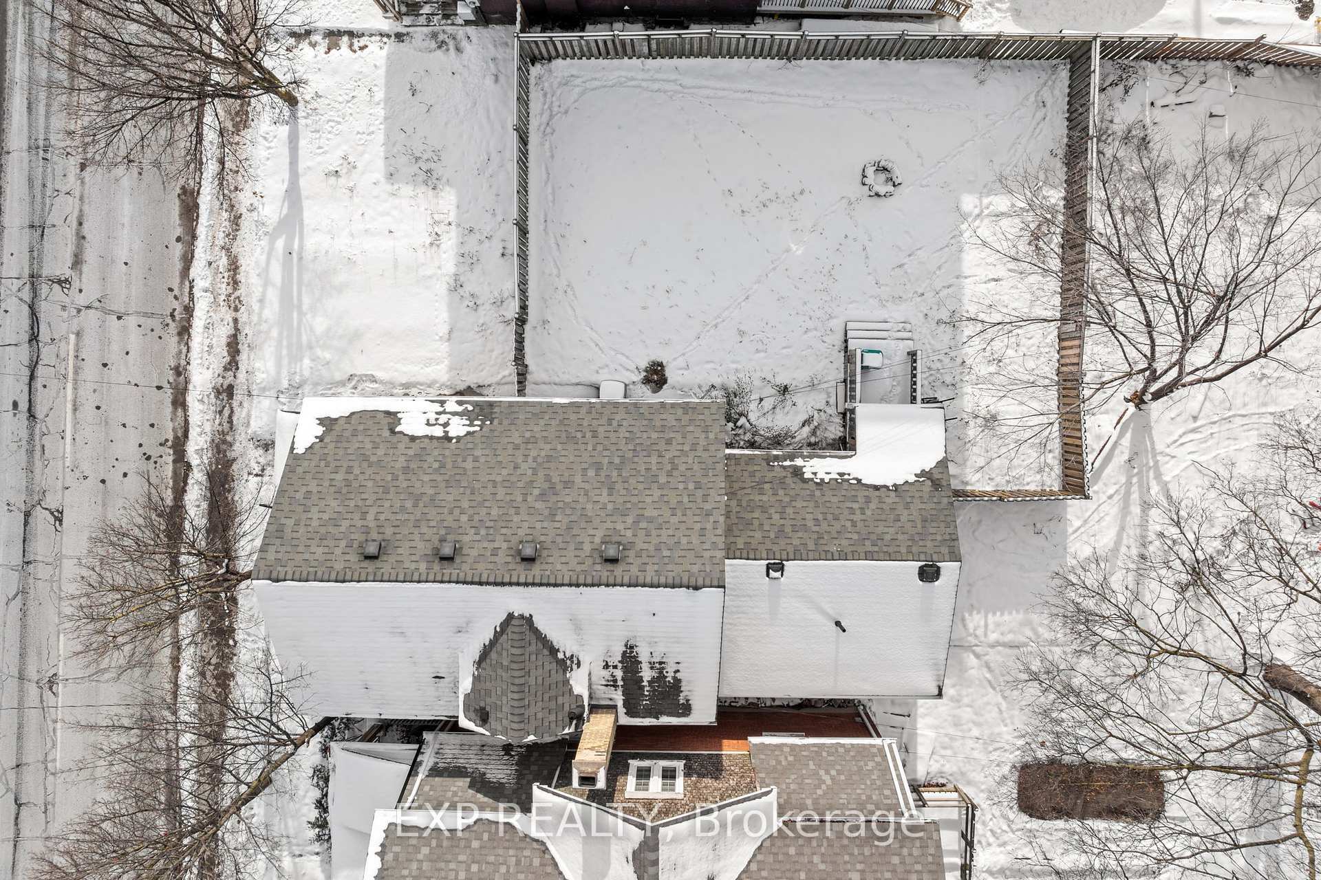 Photo de la propriété: 209 Rubidge Street ON K9J 3N9