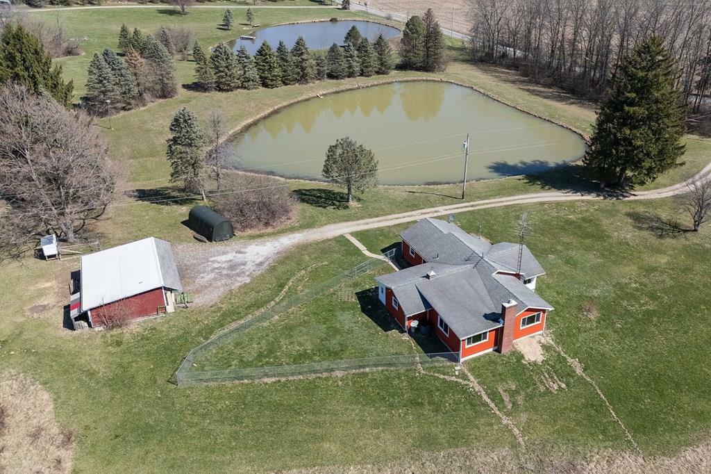 Property Photo: 1218 Twp Rd 593 OH 44805