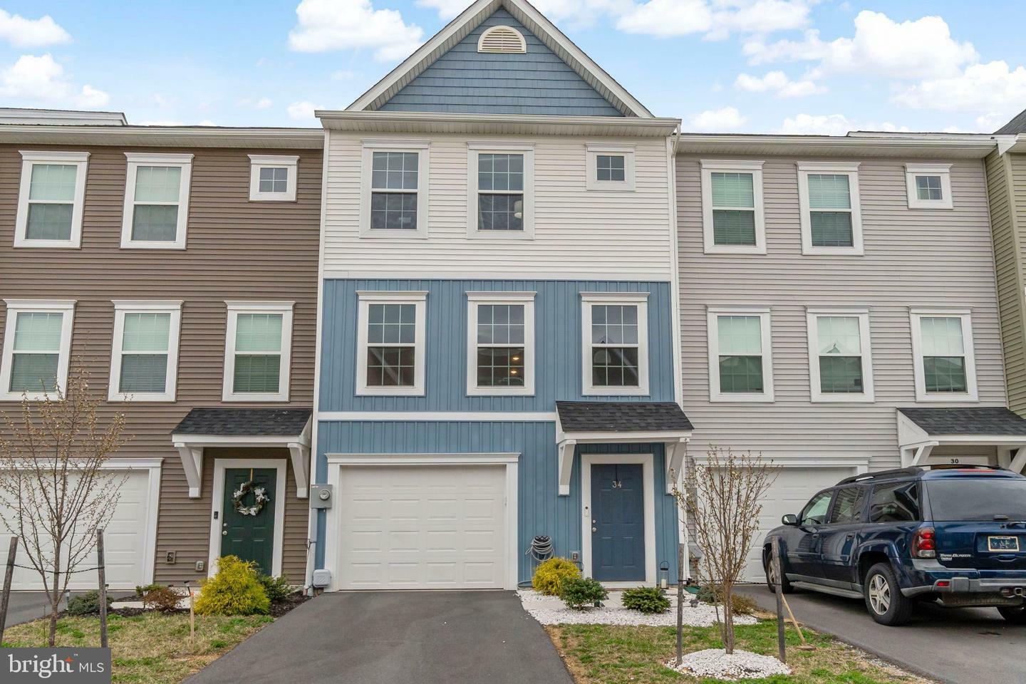 Property Photo: 34 Starting Gate Place WV 25404