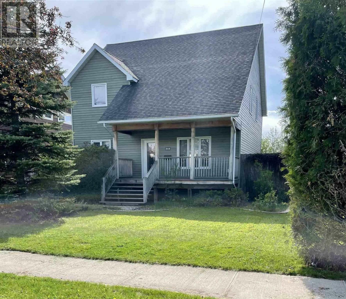 315 Minnie Ave  Fort Frances ON P9A 2P6 photo