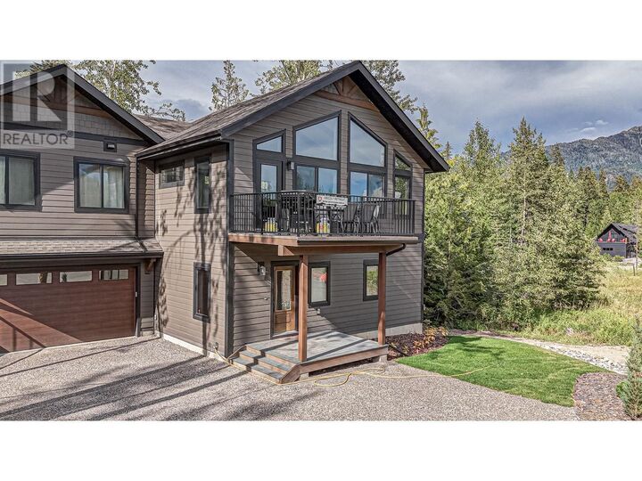Property Photo: 5545 Currie Bowl Way BC V0B 1M6