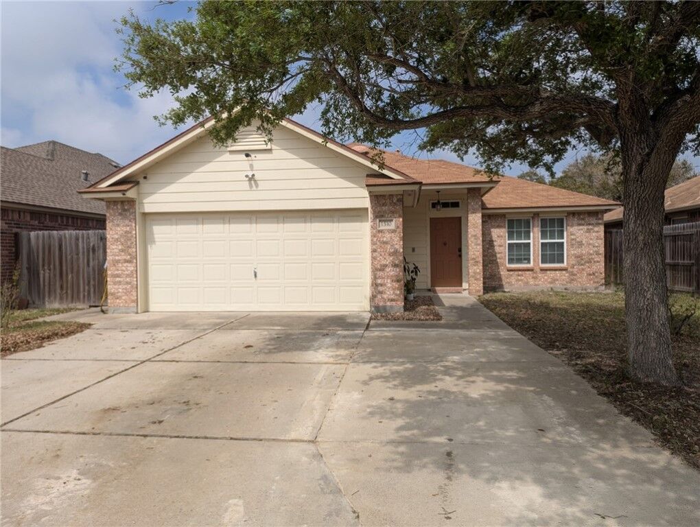 Property Photo: 1510 Windy Oaks Drive TX 78336