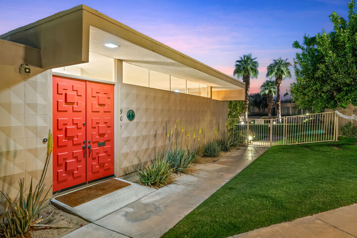 Property Photo:  72507 El Paseo 901  CA 92260 