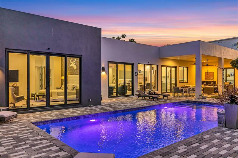 Property Photo: 419 NE 22nd Street FL 33305